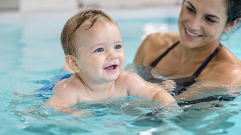 Bébé nageur : à quel âge commencer ?