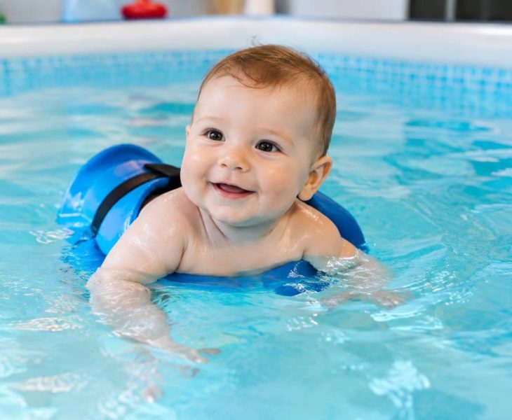 Bébé nageurs : à quel âge commencer ?